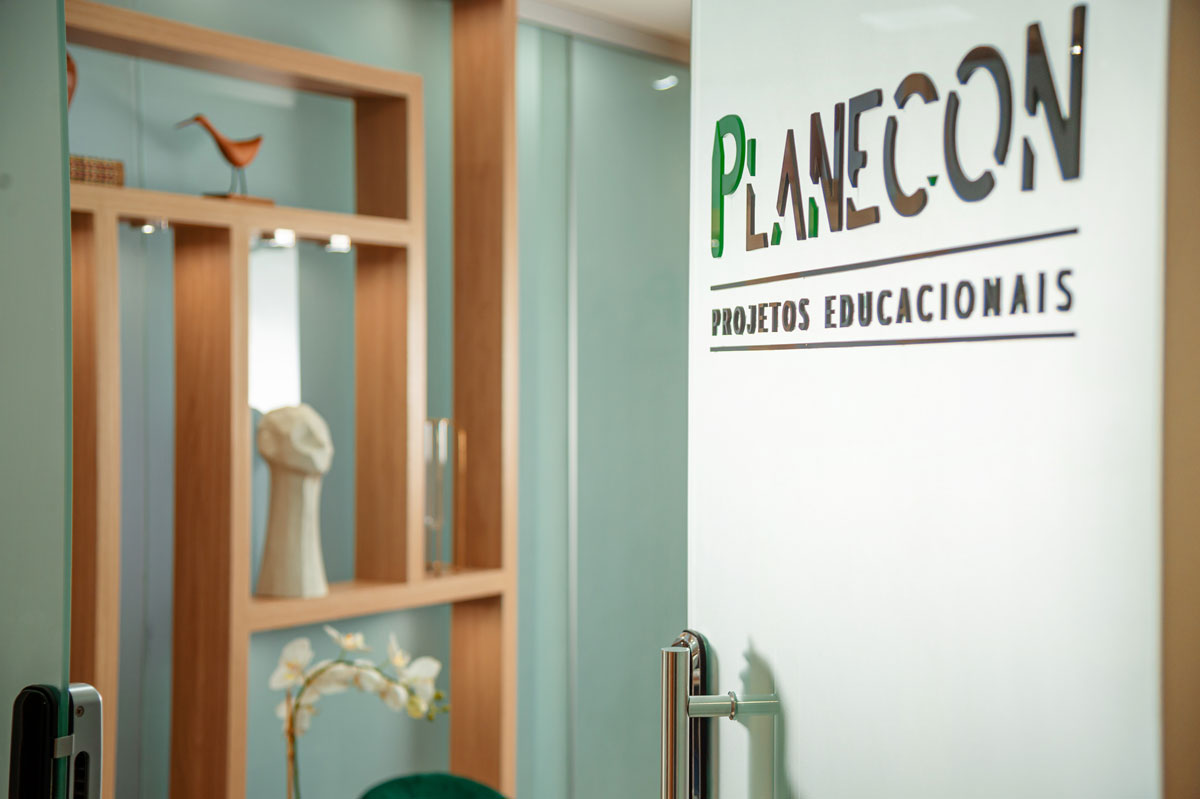 Transforme a Educação: Planecon Projetos Educacionais – A Revolução Pedagógica ao Seu Alcance!